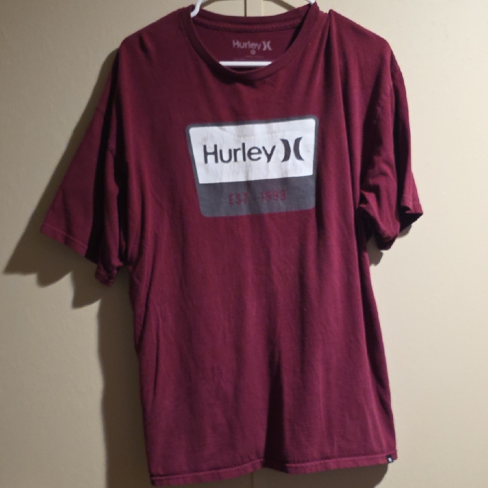 Hurley Men's Burgundy Graphic Tee